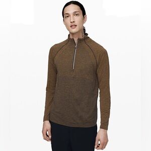 Lululemon Metal Vent Tech 1/2 Zip 2.0 in Fools Gold/True Navy, Size Large